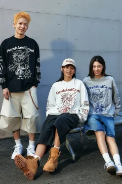 Angel Graffiti Print Loose Tee