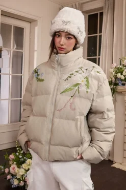 Classic Floral Embroidery Graphene Jacket