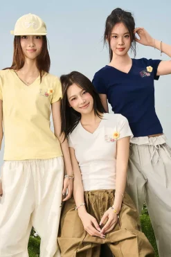 3D Yarn Flower V-Neck Tee