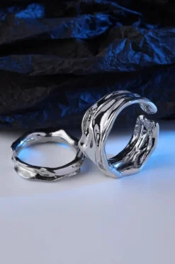 Liquid Metal Ring