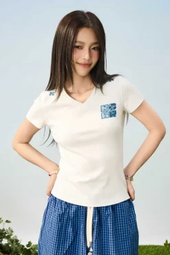 Plaid V-Neck Patch Slim Tee