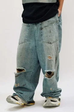 Reversed Vintage Distressed Jeans