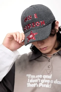 Vintage Star Embroidered Wool Cap
