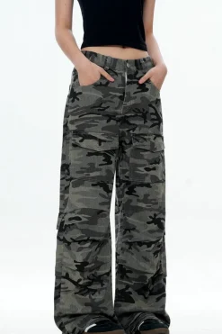 Wrinkled Camo Multi-Pocket Pants