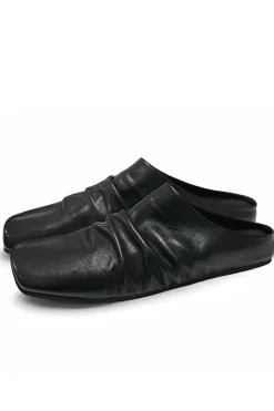 Wrinkled Leather Slippers